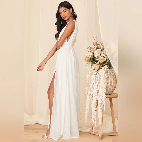 Lulus Heavenly Hues White Maxi Dress L Wedding Party Bridal NWOT - Picture 3 of 10